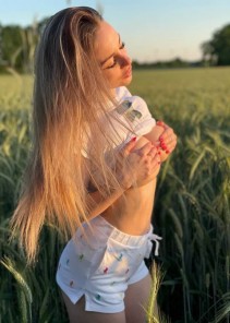 Фото проститутки Юлия №5 в городе Вольск