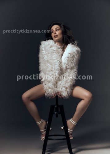 Милана, Г. Вольск